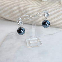 Load image into Gallery viewer, Dark Grey Drop Pearl Earrings