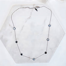 Load image into Gallery viewer, Black &amp; Pearl Collar Length Necklace