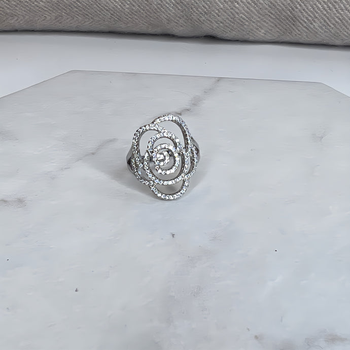 Diamanté Flower Ring