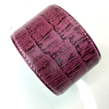 Load image into Gallery viewer, Broad Textured Cuff
