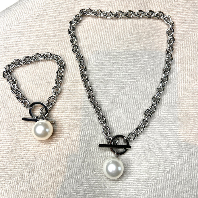 Silver Large Pearl Bracelet