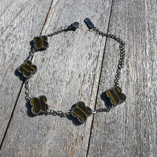 Load image into Gallery viewer, Silver Tiger Eye Necklace