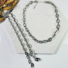 Load image into Gallery viewer, Larger Link Silver Pig Nose Necklace