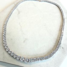 Load image into Gallery viewer, Graduated Tennis Necklace