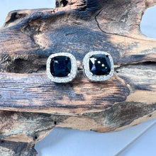Load image into Gallery viewer, Black Stone with Halo Surround