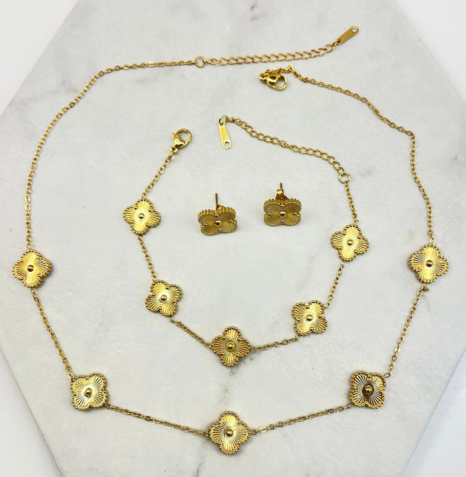 Gold Clover Necklace