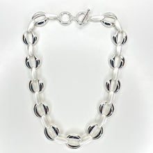 Load image into Gallery viewer, Smooth Link Silver Necklace