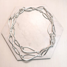 Load image into Gallery viewer, Versatile Long Gold Necklace