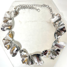 Load image into Gallery viewer, Silver Petal Necklace