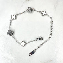 Load image into Gallery viewer, 9mm Pearl &amp; Diamanté Silver Clover Bracelet