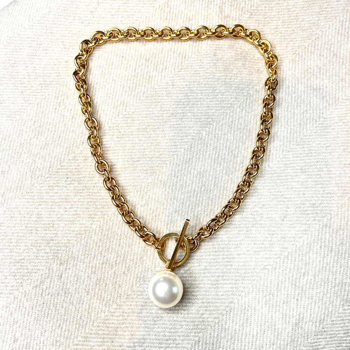 Gold Large Pearl Necklace