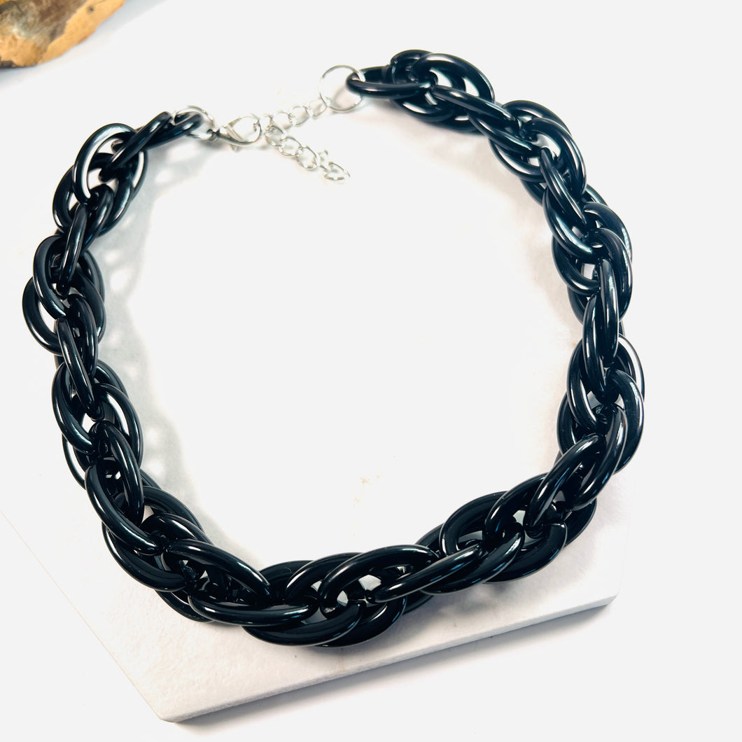 Black Woven Acrylic Collar
