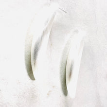 Load image into Gallery viewer, Elegant Brushed Silver Drops