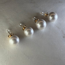 Load image into Gallery viewer, Classic Pearl Stud (Two Size Options)