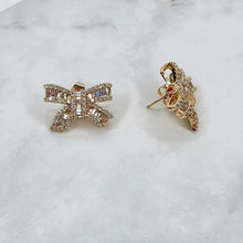 Load image into Gallery viewer, Gold Bow Earrings