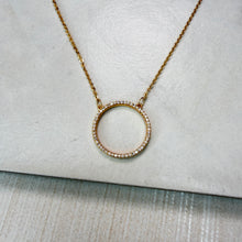 Load image into Gallery viewer, Gold Fine Circle Pendant
