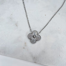 Load image into Gallery viewer, Silver Clover Pendant