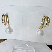 Load image into Gallery viewer, Large Pearl &amp; Gold Hoops