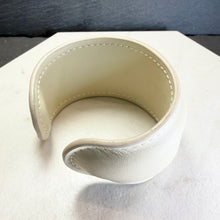 Load image into Gallery viewer, Padded Mouldable Cuff