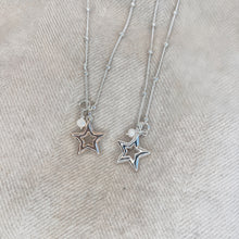 Load image into Gallery viewer, Short Star Necklace
