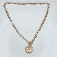 Load image into Gallery viewer, Gold Hammered Heart Chain Necklace