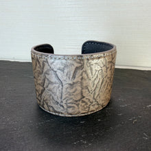 Load image into Gallery viewer, Broad Textured Cuff