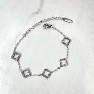 Open Diamanté Clover Bracelet