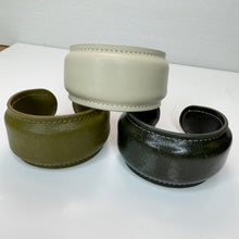 Load image into Gallery viewer, Padded Mouldable Cuff