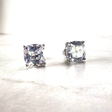 Load image into Gallery viewer, The Sonya Stud in Gold Silver &amp; Yellow Stone