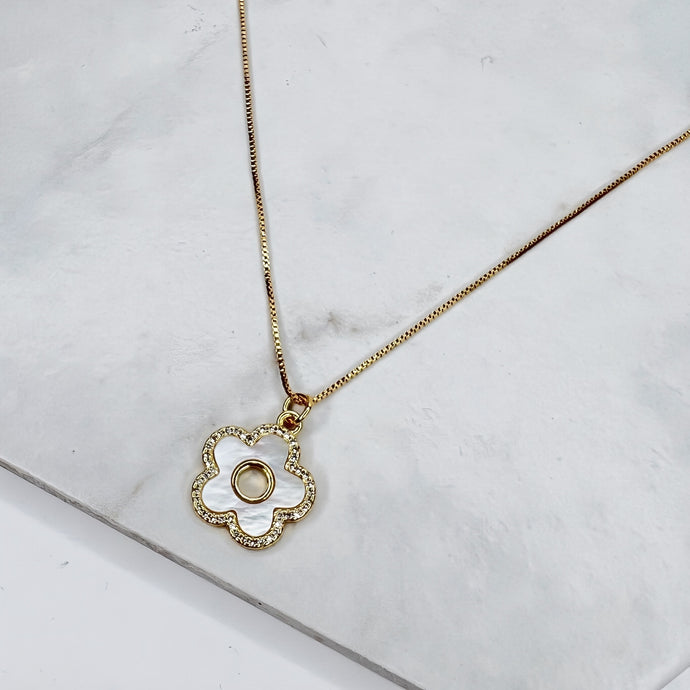 Flower Shell Pendant