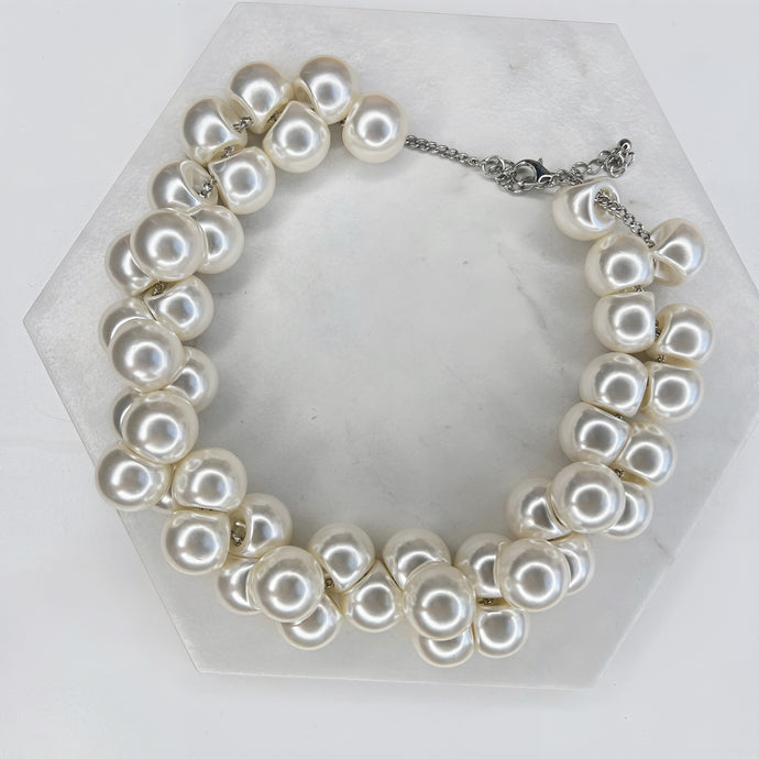 Lightweight Pearl Ball Necklace