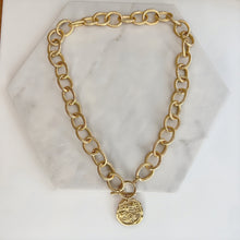 Load image into Gallery viewer, Medallion Necklace