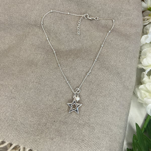 Short Star Necklace