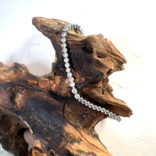 Load image into Gallery viewer, Small Stone 17cm Tennis Bracelet