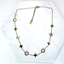 Load image into Gallery viewer, Detailed Gold Necklace