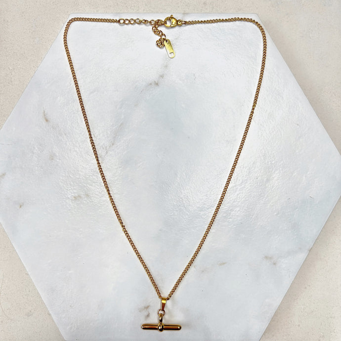 Classic Gold T Bar Necklace