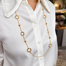 Load image into Gallery viewer, Versatile Gold Circles Necklace