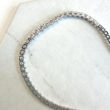 Load image into Gallery viewer, Graduated Tennis Necklace