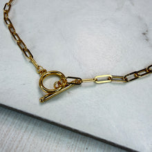 Load image into Gallery viewer, Delicate Toggle Fastening Gold Necklace