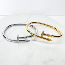Load image into Gallery viewer, Diamanté Nail Cuff
