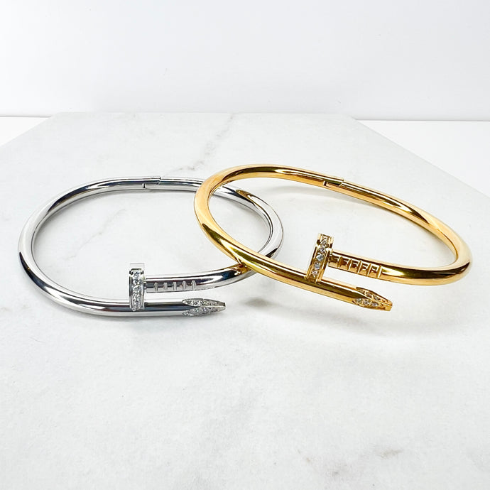 Diamanté Nail Cuff