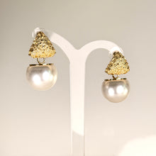 Load image into Gallery viewer, Pearl &amp; Gold Drop Earrings