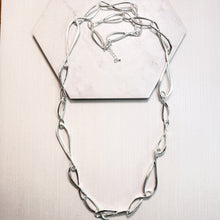 Load image into Gallery viewer, Versatile Long Gold Necklace