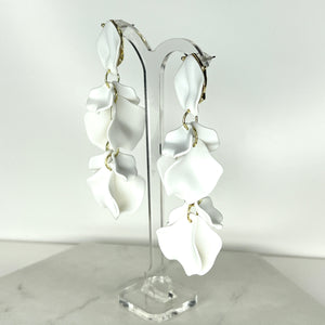 Lightweight Petal Drops