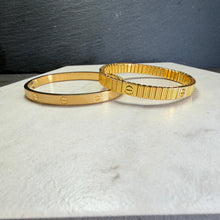 Load image into Gallery viewer, Stretchy Love Rivet Cuff