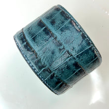 Load image into Gallery viewer, Broad Textured Cuff