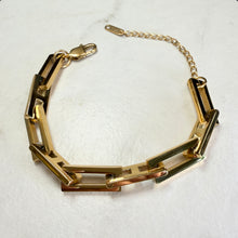 Load image into Gallery viewer, Gold Geometric Bracelet