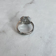 Load image into Gallery viewer, Baguette Ring