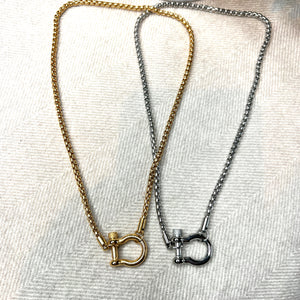 Horseshoe Twist Lock Necklace