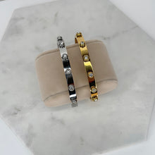 Load image into Gallery viewer, Raised Diamanté Stone Cuff